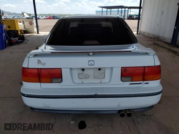 1993 Honda Accord с VIN JHMCB7572PC001261, выставлен на аукционе Copart как лот 70593725 с пробегом 328 808 миль миль и Списание • Salvage title. История ставок и продаж доступна на DreamBid. Изображение 6.