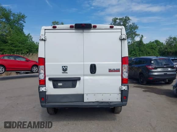 2017 Ram ProMaster Cargo with VIN 3C6TRVNG7HE532572, listed as a IAAI auction lot 42131023 with 82,963 mi miles and . Bid and sale history available at DreamBid. Image 17.