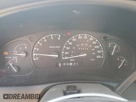2000 Ford Explorer Limited with VIN 1FMDU75E9YUB50157, listed as a Copart auction lot 88743875 with 184,376 mi miles and Salvage title. Bid and sale history available at DreamBid. Image 9.