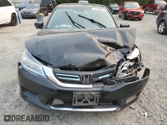2015 Honda Accord Touring with VIN 1HGCR6F77FA012371, listed as a Copart auction lot 71718665 with 223,602 mi miles and Salvage title. Bid and sale history available at DreamBid. Image 5.
