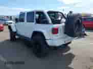 2021 Jeep Wrangler Unlimited Sahara z VIN 1C4JJXP63MW716690, wystawiony jako IAAI lot #42087879 z przebiegiem 40 889 mil mil oraz . Historia ofert i sprzedaży dostępna na DreamBid. Obrazek 3.