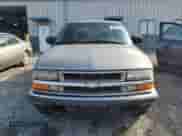 2004 Chevrolet S-10 LS with VIN 1GCDT13X74K130147, listed as a Copart auction lot 58898765 with 151,177 mi miles and Clean title. Bid and sale history available at DreamBid. Image 5.