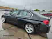 2017 BMW 3 Series 330i xDrive z VIN WBA8D9C37HA012411, wystawiony jako Copart lot #82086245 z przebiegiem 49 023 mil mil oraz Szkoda całkowita • Salvage title. Historia ofert i sprzedaży dostępna na DreamBid. Obrazek 2.