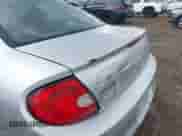 2002 Dodge Neon SE z VIN 1B3ES46C22D641639, wystawiony jako IAAI lot #42492068 z przebiegiem 141 762 mil mil oraz . Historia ofert i sprzedaży dostępna na DreamBid. Obrazek 13.