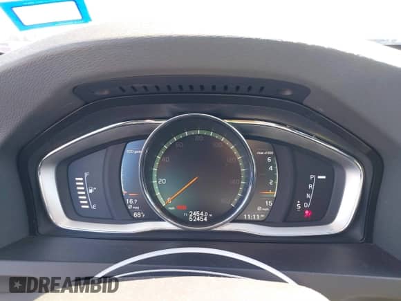 2018 Volvo S60 Inscription z VIN LYV402TK4JB177410, wystawiony jako IAAI lot #41807670 z przebiegiem 52 454 mil mil oraz . Historia ofert i sprzedaży dostępna na DreamBid. Obrazek 7.