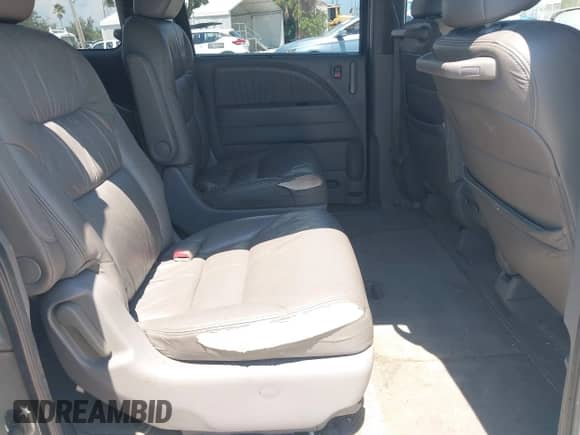 2008 Honda Odyssey EX-L with VIN 5FNRL38628B408599, listed as a IAAI auction lot 43019657 with 225,846 mi miles and . Bid and sale history available at DreamBid. Image 8.