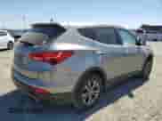 2016 Hyundai Santa Fe с VIN 5XYZT3LB6GG318013, выставлен на аукционе Copart как лот 70858395 с пробегом 136 969 миль миль и Списание • Salvage title. История ставок и продаж доступна на DreamBid. Изображение 3.
