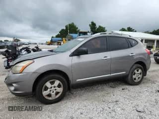 2015 Nissan Rogue S z VIN JN8AS5MT1FW661899, wystawiony jako Copart lot #81812795 z przebiegiem 124 615 mil mil oraz Szkoda całkowita • Salvage title. Historia ofert i sprzedaży dostępna na DreamBid. Obrazek 1.