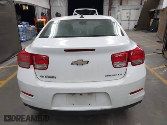 2015 Chevrolet Malibu LS z VIN 1G11B5SL8FF299741, wystawiony jako IAAI lot #43359561 z przebiegiem 118 696 mil mil oraz . Historia ofert i sprzedaży dostępna na DreamBid. Obrazek 16.