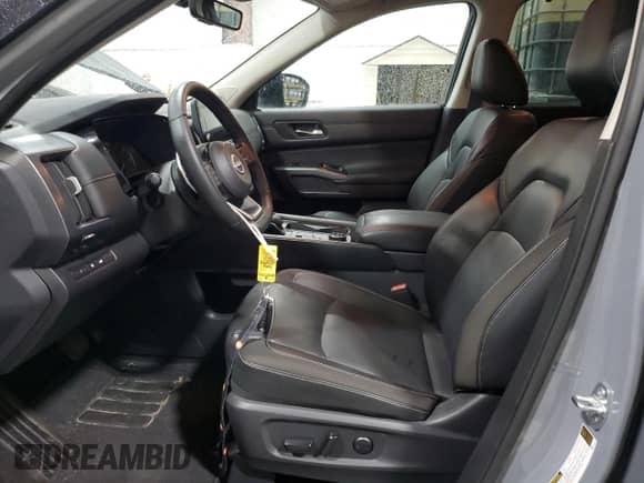 2024 Nissan Pathfinder SL with VIN 5N1DR3CD3RC299269, listed as a Copart auction lot 82033915 with 11,463 mi miles and Salvage title. Bid and sale history available at DreamBid. Image 7.