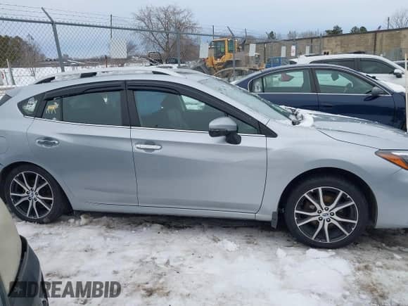 2019 Subaru Impreza Limited z VIN 4S3GTAU68K3714891, wystawiony jako IAAI lot #41460101 z przebiegiem 60 109 mil mil oraz . Historia ofert i sprzedaży dostępna na DreamBid. Obrazek 13.