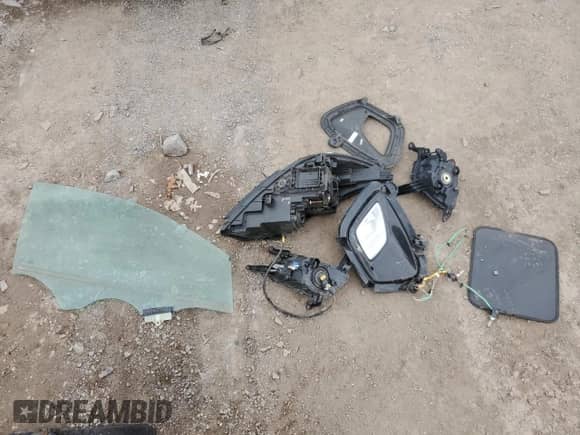 2018 Kia Sorento SX z VIN 5XYPKDA52JG377483, wystawiony jako Copart lot #86713855 z przebiegiem 125 691 mil mil oraz Szkoda całkowita • Salvage title. Historia ofert i sprzedaży dostępna na DreamBid. Obrazek 13.