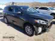 2017 Kia Sorento LX with VIN 5XYPG4A34HG297306, listed as a Copart auction lot 86871695 with Not provided miles and Clean title. Bid and sale history available at DreamBid. Image 4.