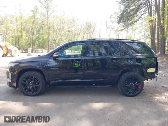 2023 Chevrolet Traverse Premier z VIN 1GNERKKW8PJ334863, wystawiony jako IAAI lot #42060557 z przebiegiem 24 108 mil mil oraz . Historia ofert i sprzedaży dostępna na DreamBid. Obrazek 15.