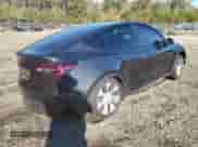 2024 Tesla Model Y с VIN 7SAYGDED5RF008081, выставлен на аукционе Copart как лот 85262545 с пробегом 24 218 миль миль и Списание • Salvage title. История ставок и продаж доступна на DreamBid. Изображение 3.
