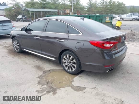 2016 Hyundai Sonata Limited with VIN 5NPE34AF3GH392685, listed as a IAAI auction lot 43329918 with 67,930 mi miles and . Bid and sale history available at DreamBid. Image 3.