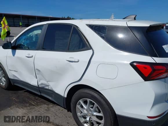 2023 Chevrolet Equinox LS с VIN 3GNAXFEG6PL253871, выставлен на аукционе IAAI как лот 42530604 с пробегом 28 427 миль миль и . История ставок и продаж доступна на DreamBid. Изображение 6.