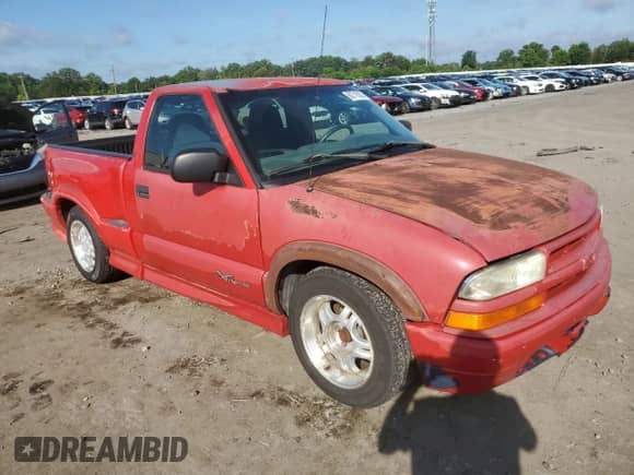 2000 Chevrolet S-10 с VIN 1GCCS1450Y8312576, выставлен на аукционе Copart как лот 60715035 с пробегом 83 348 миль миль и Списание • Salvage title. История ставок и продаж доступна на DreamBid. Изображение 4.