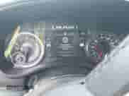 2020 Ram 1500 Big Horn z VIN 1C6SRFFT6LN145285, wystawiony jako IAAI lot #42588543 z przebiegiem 183 686 mil mil oraz . Historia ofert i sprzedaży dostępna na DreamBid. Obrazek 7.