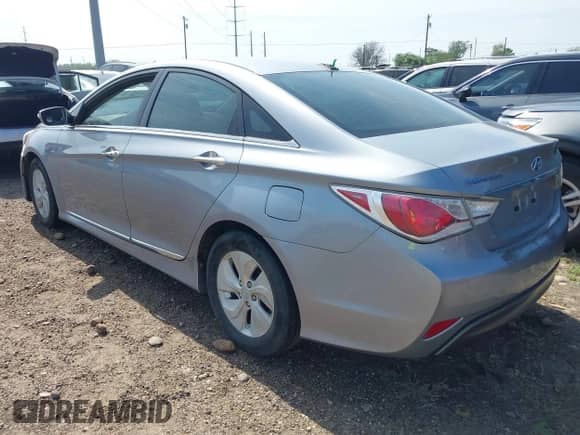 2015 Hyundai Sonata Limited with VIN KMHEC4A49FA123879, listed as a IAAI auction lot 41918894 with Not provided miles and . Bid and sale history available at DreamBid. Image 3.
