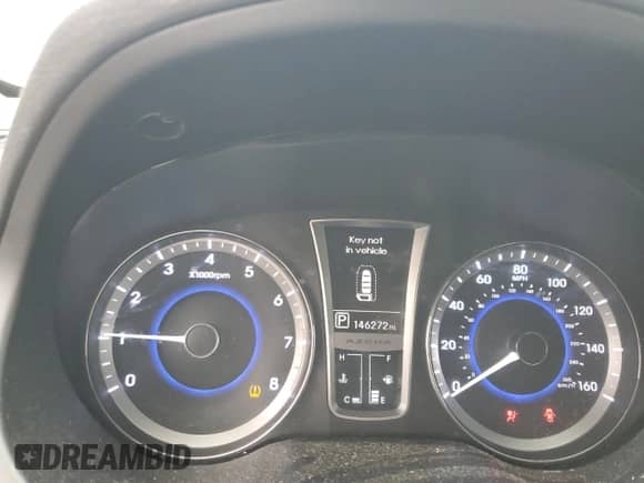 2014 Hyundai Azera с VIN KMHFG4JG4EA362127, выставлен на аукционе Copart как лот 84774255 с пробегом 146 272 миль миль и Чистый • Clean title. История ставок и продаж доступна на DreamBid. Изображение 9.