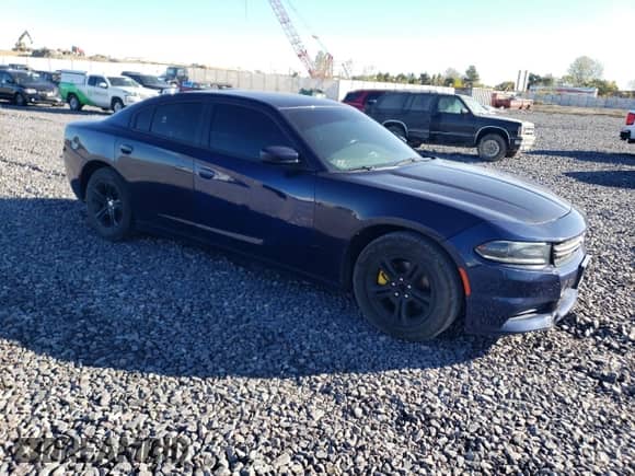 2015 Dodge Charger SE with VIN 2C3CDXBG9FH870634, listed as a Copart auction lot 89886845 with 111,608 mi miles and Clean title. Bid and sale history available at DreamBid. Image 4.