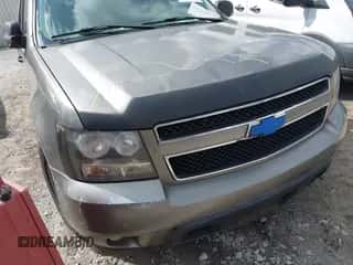 2007 Chevrolet Tahoe LS с VIN 1GNFC13C07R272851, выставлен на аукционе IAAI как лот 43310420 с пробегом 308 519 миль миль и . История ставок и продаж доступна на DreamBid. Изображение 6.