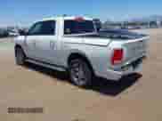 2017 Ram 1500 Limited z VIN 1C6RR7PT0HS560520, wystawiony jako IAAI lot #42294146 z przebiegiem 106 187 mil mil oraz . Historia ofert i sprzedaży dostępna na DreamBid. Obrazek 3.