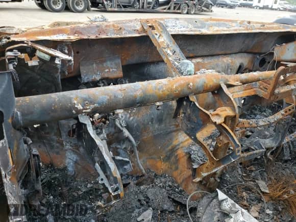 2016 Ram 1500 Tradesman z VIN 1C6RR7SM0GS280319, wystawiony jako Copart lot #61900155 z przebiegiem Nie podano mil oraz Nie do naprawy • Non repairable. Historia ofert i sprzedaży dostępna na DreamBid. Obrazek 9.