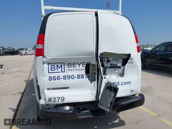 2021 Chevrolet Express Cargo with VIN 1GCWGAFP2M1251909, listed as a IAAI auction lot 42191287 with 62,725 mi miles and . Bid and sale history available at DreamBid. Image 6.