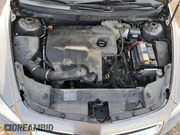 2012 Chevrolet Malibu 1LS z VIN 1G1ZB5E06CF322160, wystawiony jako Copart lot #84866225 z przebiegiem 84 438 mil mil oraz Szkoda całkowita • Salvage title. Historia ofert i sprzedaży dostępna na DreamBid. Obrazek 11.