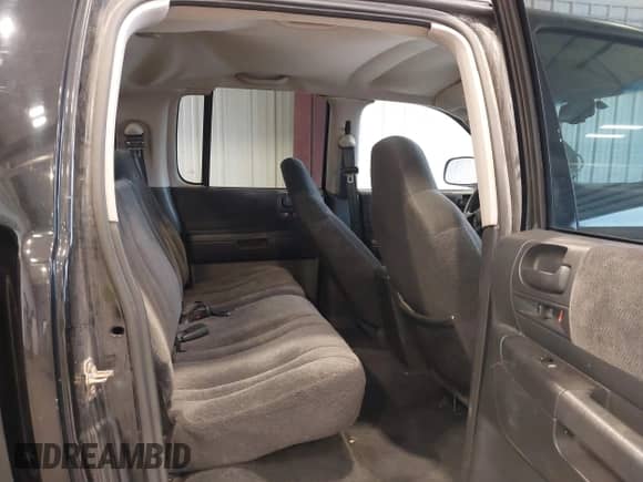 2003 Dodge Dakota Sport with VIN 1D7HG38N43S190674, listed as a IAAI auction lot 43512912 with 173,763 mi miles and . Bid and sale history available at DreamBid. Image 8.