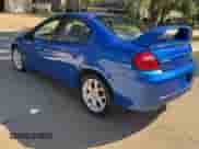 2004 Dodge Neon SRT-4 z VIN 1B3ES66S14D581763, wystawiony jako Copart lot #76980654 z przebiegiem 76 376 mil mil oraz Czysty tytuł • Clean title. Historia ofert i sprzedaży dostępna na DreamBid. Obrazek 3.