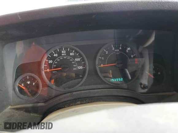2007 Jeep Compass Sport with VIN 1J8FT47W37D145824, listed as a Copart auction lot 70866745 with 193,992 mi miles and Clean title. Bid and sale history available at DreamBid. Image 9.