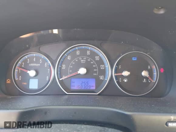 2008 Hyundai Santa Fe SE с VIN 5NMSH13E08H197701, выставлен на аукционе IAAI как лот 43491188 с пробегом 168 309 миль миль и . История ставок и продаж доступна на DreamBid. Изображение 7.