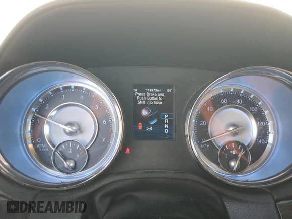 2013 Chrysler 300 с VIN 2C3CCAAG2DH612048, выставлен на аукционе Copart как лот 85120485 с пробегом 118 673 миль миль и Списание • Salvage title. История ставок и продаж доступна на DreamBid. Изображение 9.