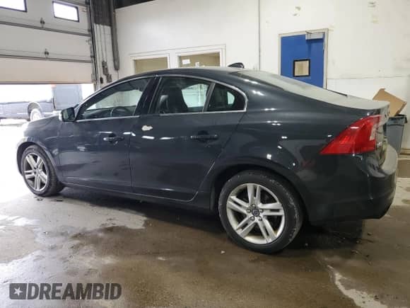 2015 Volvo S60 T5 Premier с VIN YV1612TK1F2357002, выставлен на аукционе Copart как лот 81556615 с пробегом 199 275 миль миль и Чистый • Clean title. История ставок и продаж доступна на DreamBid. Изображение 2.
