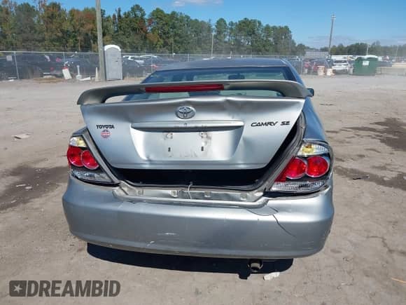 2005 Toyota Camry STD с VIN 4T1BE32KX5U986031, выставлен на аукционе IAAI как лот 43413966 с пробегом 196 625 миль миль и . История ставок и продаж доступна на DreamBid. Изображение 16.