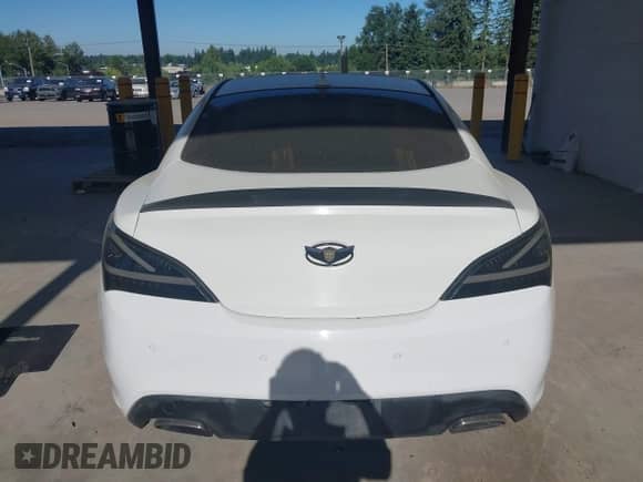 2010 Hyundai Genesis Coupe Grand Touring z VIN KMHHU6KH3AU017247, wystawiony jako IAAI lot #42715001 z przebiegiem 153 442 mil mil oraz . Historia ofert i sprzedaży dostępna na DreamBid. Obrazek 16.