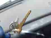 2005 Chevrolet Suburban LS с VIN 1GNEC16Z05J132564, выставлен на аукционе IAAI как лот 42614980 с пробегом 229 739 миль миль и . История ставок и продаж доступна на DreamBid. Изображение 11.