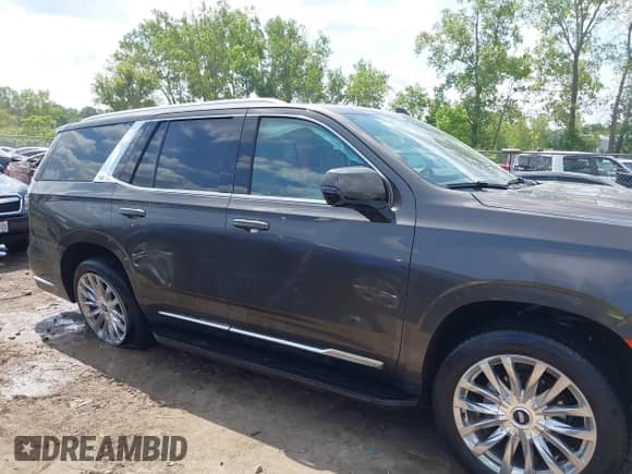 2021 Cadillac Escalade Premium Luxury with VIN 1GYS4CKL6MR264678, listed as a IAAI auction lot 42470069 with 26,611 mi miles and . Bid and sale history available at DreamBid. Image 13.