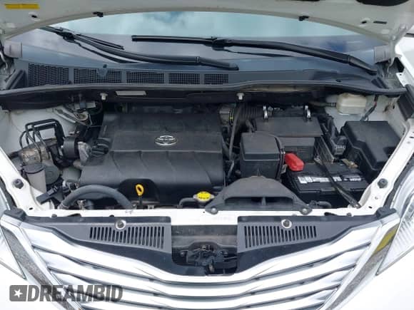 2011 Toyota Sienna XLE AAS with VIN 5TDYK3DC1BS093503, listed as a IAAI auction lot 42905980 with 87,000 mi miles and . Bid and sale history available at DreamBid. Image 10.