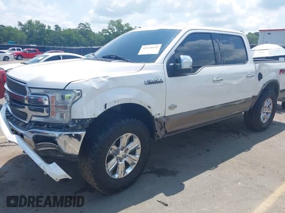 2018 Ford F-150 XL z VIN 1FTEW1EG1JFD38893, wystawiony jako IAAI lot #42414645 z przebiegiem 123 274 mil mil oraz . Historia ofert i sprzedaży dostępna na DreamBid. Obrazek 6.