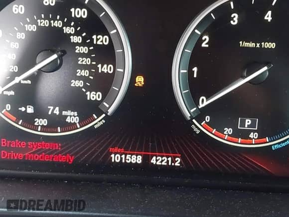 2011 BMW 5 Series 535i xDrive z VIN WBAFU7C56BC878075, wystawiony jako IAAI lot #43303174 z przebiegiem 101 588 mil mil oraz . Historia ofert i sprzedaży dostępna na DreamBid. Obrazek 15.