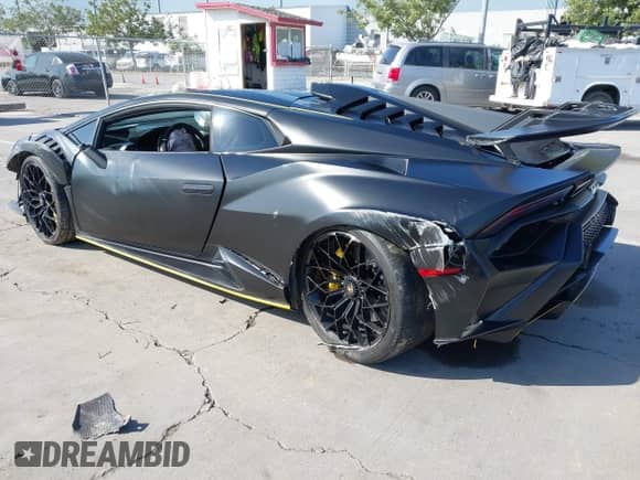 2023 Lamborghini Huracan with VIN ZHWUA6ZX6PLA22072, listed as a IAAI auction lot 42204169 with 2,978 mi miles and . Bid and sale history available at DreamBid. Image 3.
