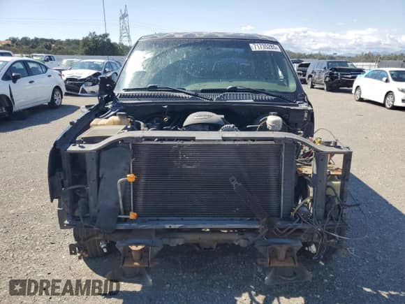 2007 Chevrolet Silverado 1500 LS with VIN 2GCEC13V271134694, listed as a Copart auction lot 71735285 with Not provided miles and Salvage title. Bid and sale history available at DreamBid. Image 5.