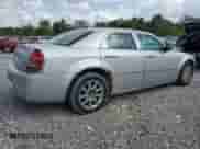 2008 Chrysler 300 Touring с VIN 2C3LA53GX8H245187, выставлен на аукционе Copart как лот 81764895 с пробегом 219 487 миль миль и Списание • Salvage title. История ставок и продаж доступна на DreamBid. Изображение 3.
