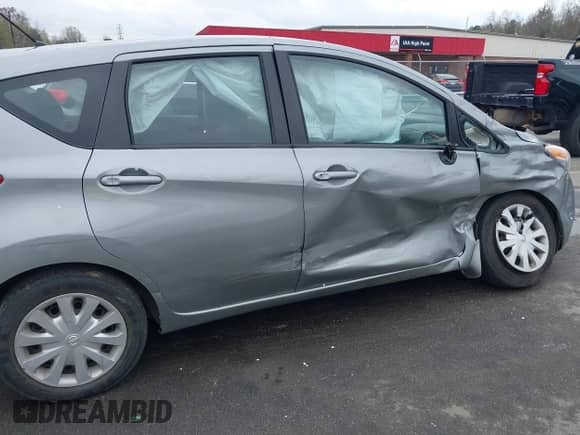 2015 Nissan Note S with VIN 3N1CE2CP6FL407774, listed as a IAAI auction lot 41853136 with Not provided miles and . Bid and sale history available at DreamBid. Image 6.