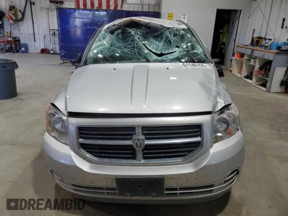 2008 Dodge Caliber SXT z VIN 1B3HB48B28D747485, wystawiony jako Copart lot #61146155 z przebiegiem 114 408 mil mil oraz Czysty tytuł • Clean title. Historia ofert i sprzedaży dostępna na DreamBid. Obrazek 5.