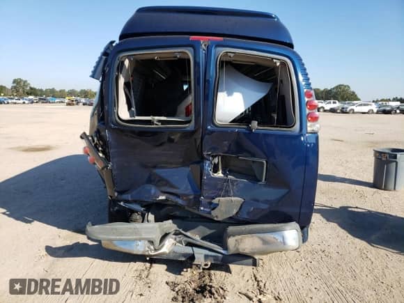 2002 Chevrolet Express с VIN 1GBFG15R521147807, выставлен на аукционе Copart как лот 77610514 с пробегом Не указан миль и Списание • Salvage title. История ставок и продаж доступна на DreamBid. Изображение 6.